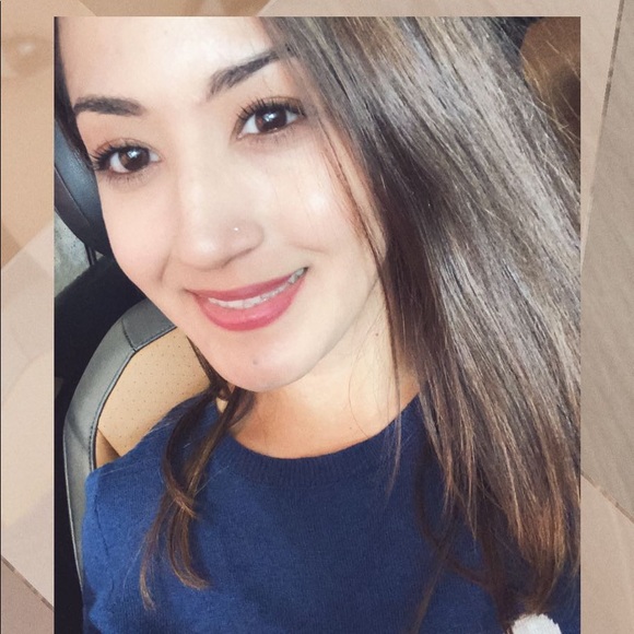 Meet your Posher, Araceli - Picture 1 of 1